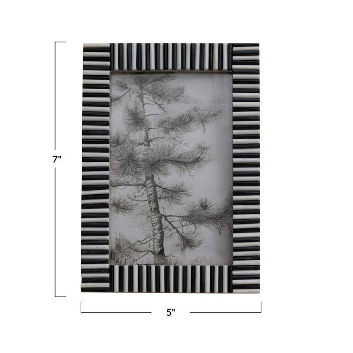 Black & White Ribbed Photo Frame