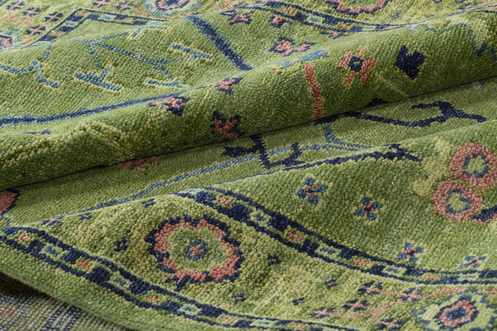 detail image of Donegal III Green hand knotted area rug design by Tufenkian