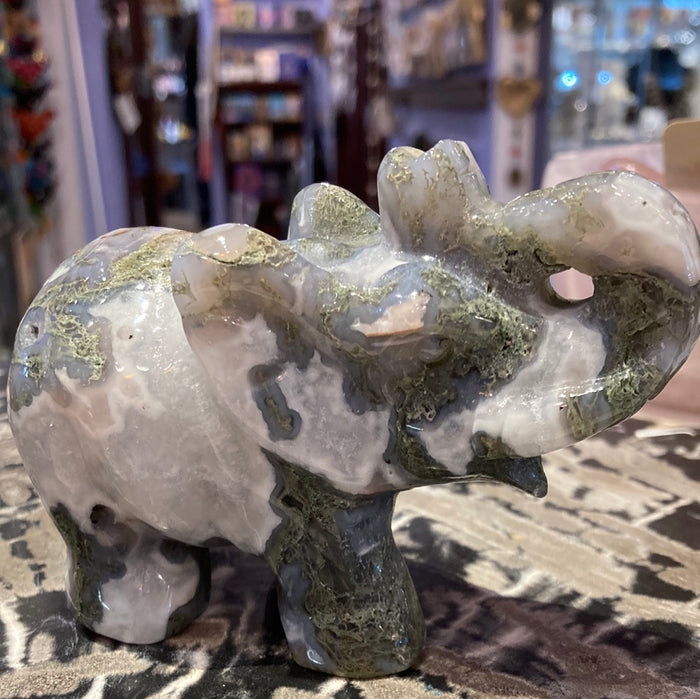Moss agate elephant