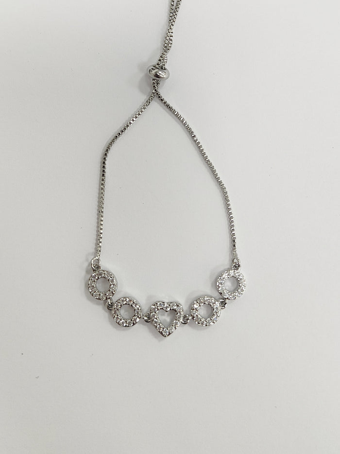 Silver Heart/Circle Diamante Bracelet 6676