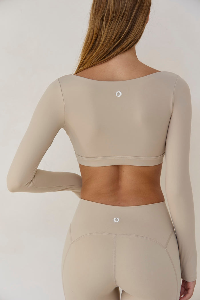 Astoria LUXE BALANCE Long Sleeve Plunge Crop - Oat