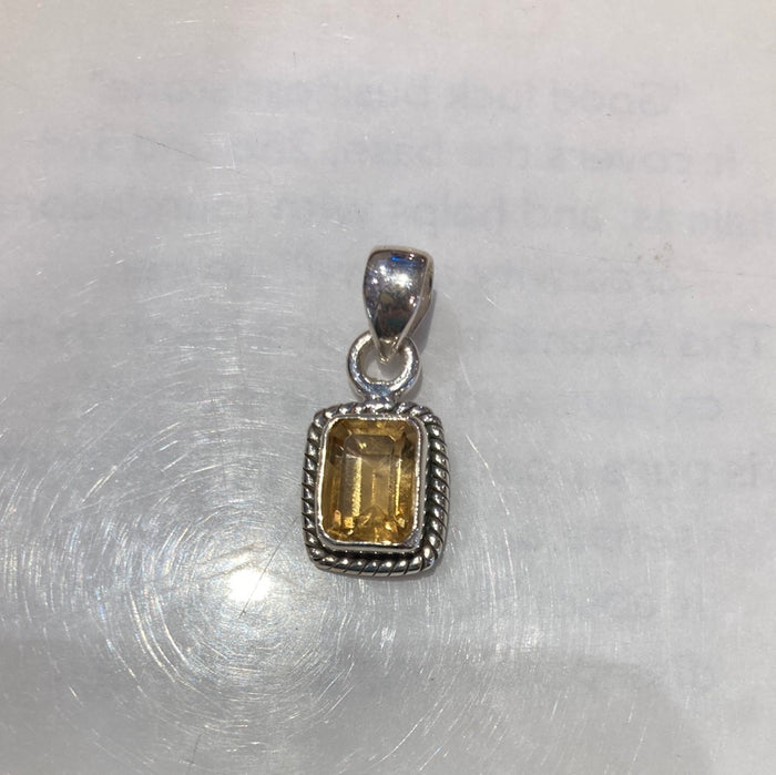 Citrine pendent
