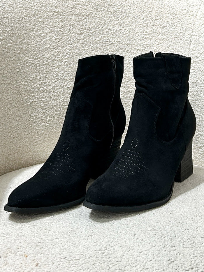 CowBoy Boots (2 Colours)