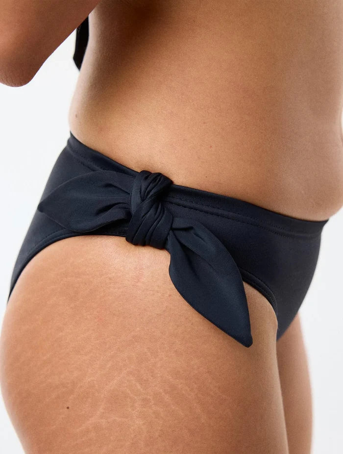 Culotte de bain menstruelle à nœuds Ligie