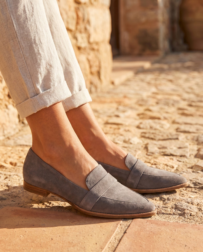 dana-orthopedic-suede-loafers-gray-2