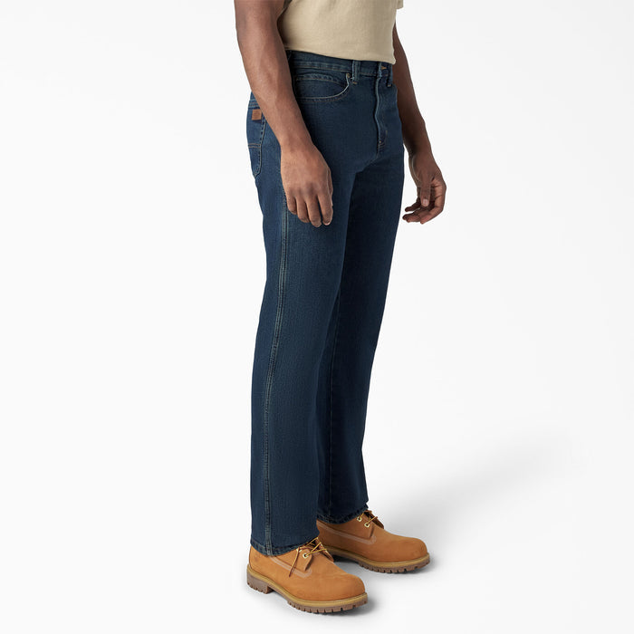 DK0A4YMKG79-A2