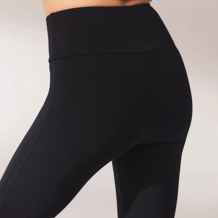 Lightweight Flare Leggings - Black