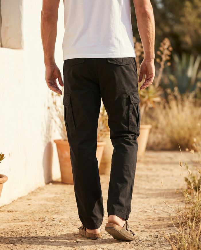 logan-men-s-cargo-pants-black-2