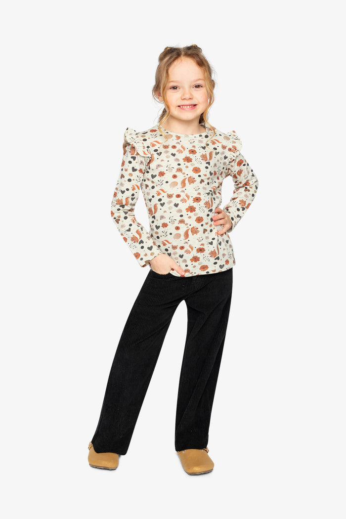 Child wearing Deux par Deux long sleeve organic cotton tee, beige squirrel print, full outfit lookbook view