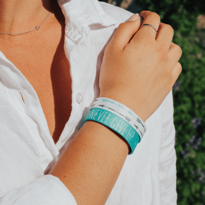 Never Give Up Bracelet