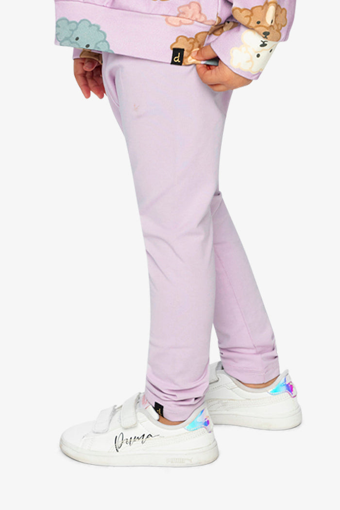 Lookbook: child in the lavender poodle pocket leggings by Deux par Deux