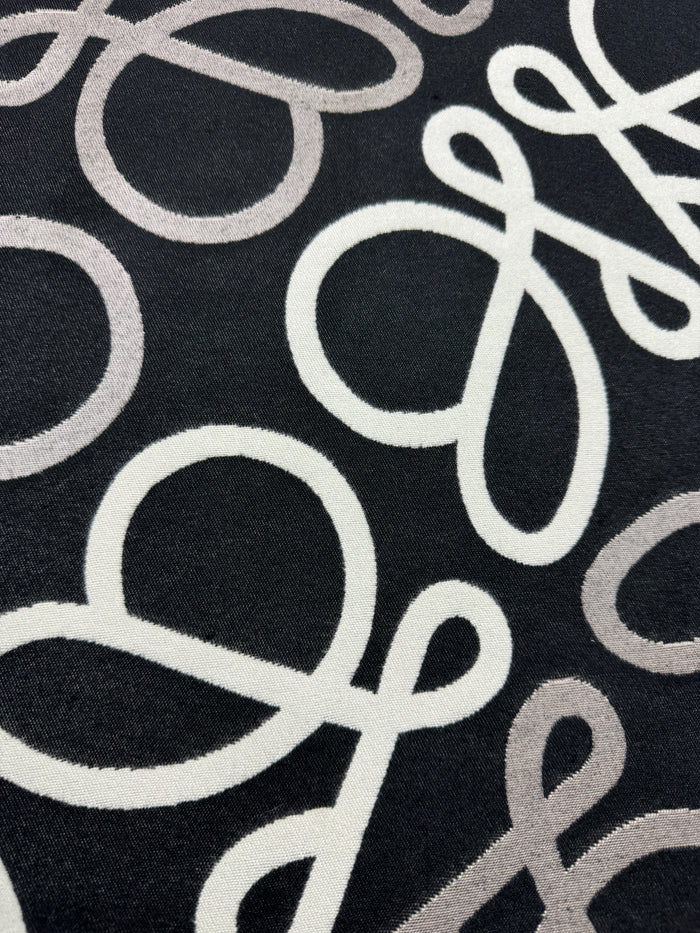 Reversible Swirl Detail Scarf