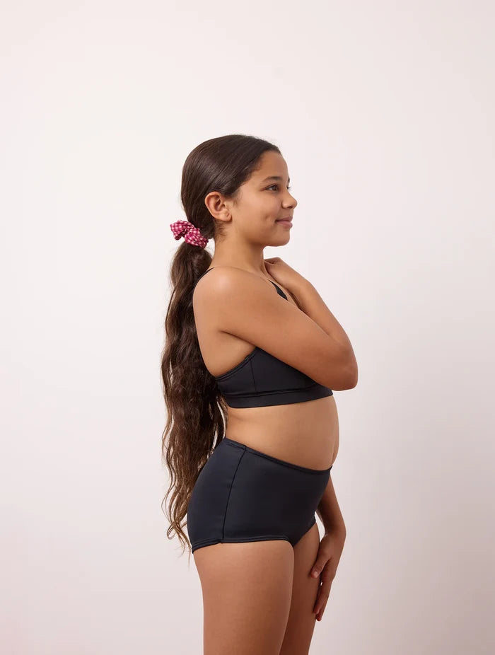 Shorty de bain menstruel Cyané pour ados