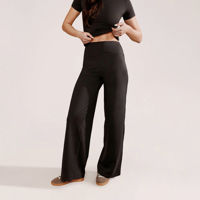 Ultimate Everyday Wide leg Trouser- Black Coffee